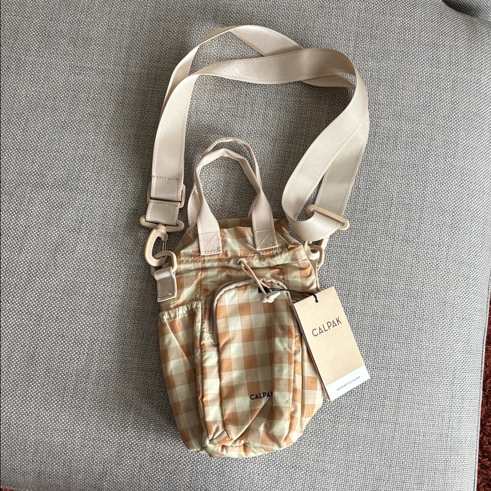 CALPAK Beige and Cream Gingham water bottle holder